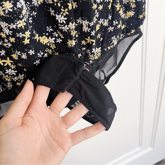 Free People • Dessa Bodysuit blouse black floral pleated yellow white flowers - Picture 11 of 16